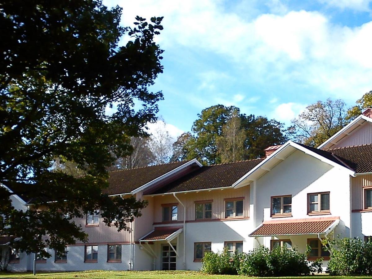 Katrinebergs Folkhoegskola B&B Vessigebro Extérieur photo